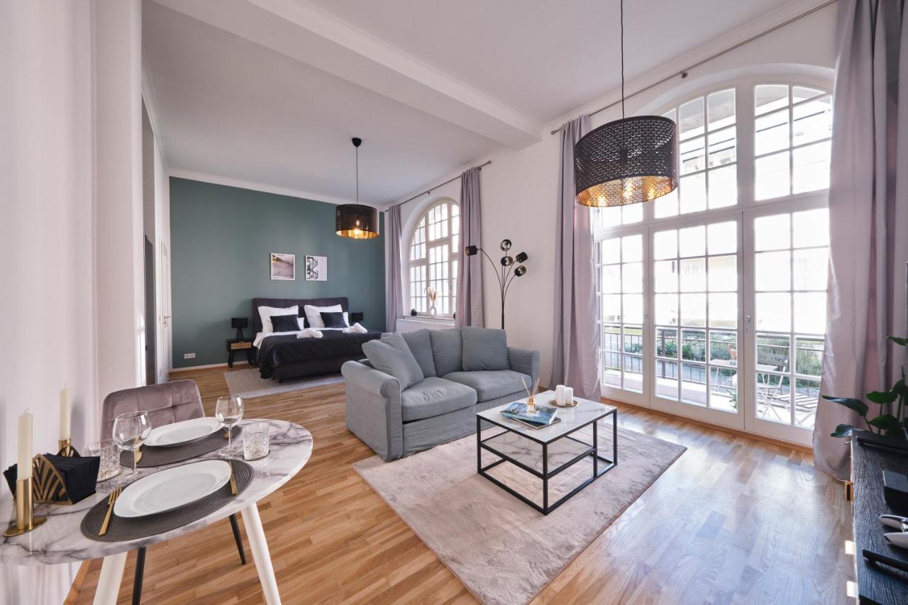Historisches Deluxe Apartment Im Marianum Neuss Exterior photo