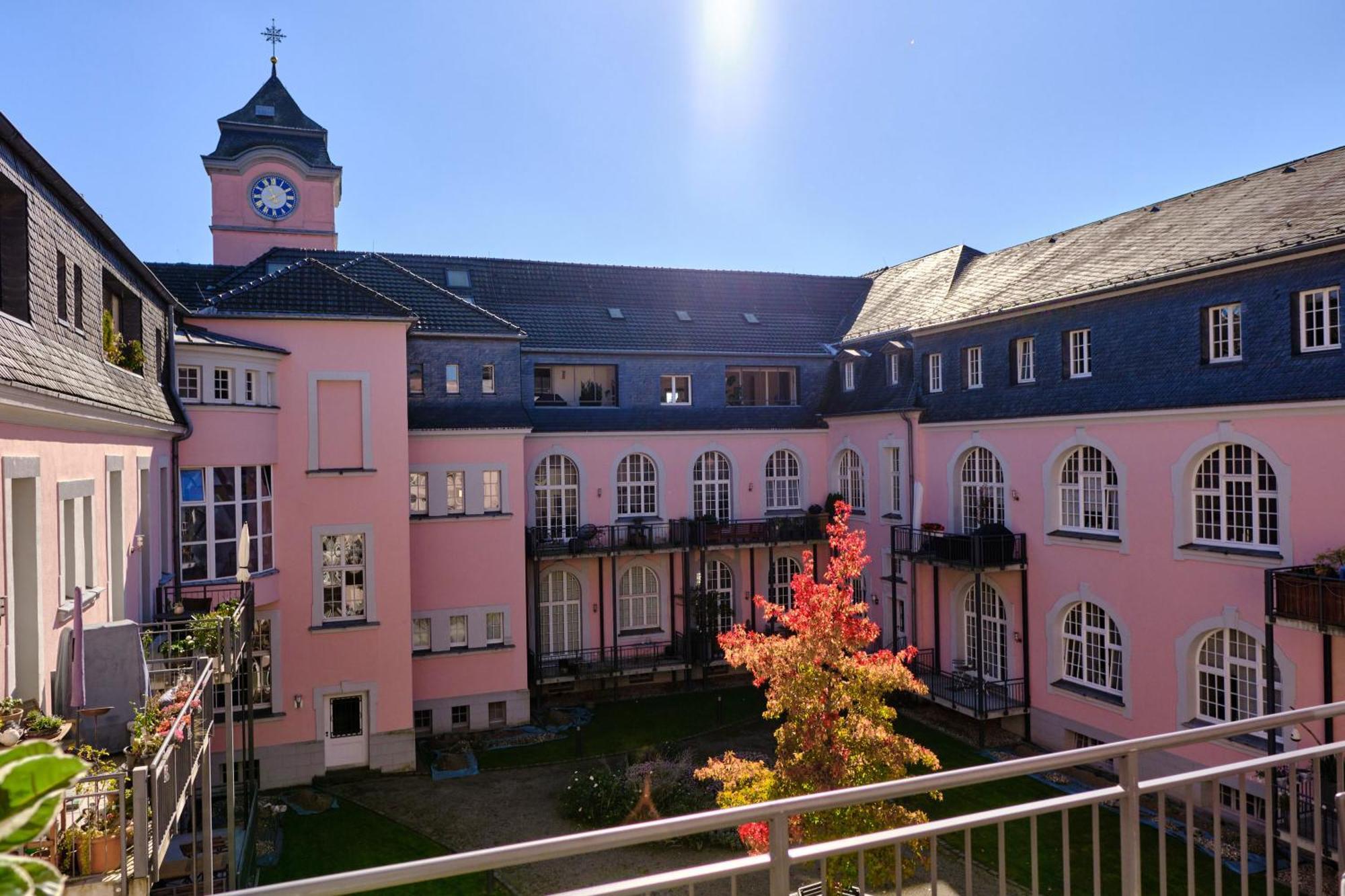 Historisches Deluxe Apartment Im Marianum Neuss Exterior photo
